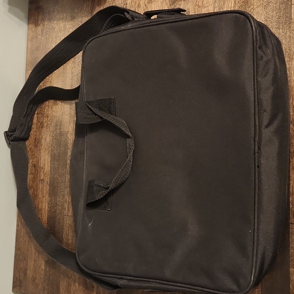 Michigan Football Embroidered Messenger Bag - Picture 2 of 8